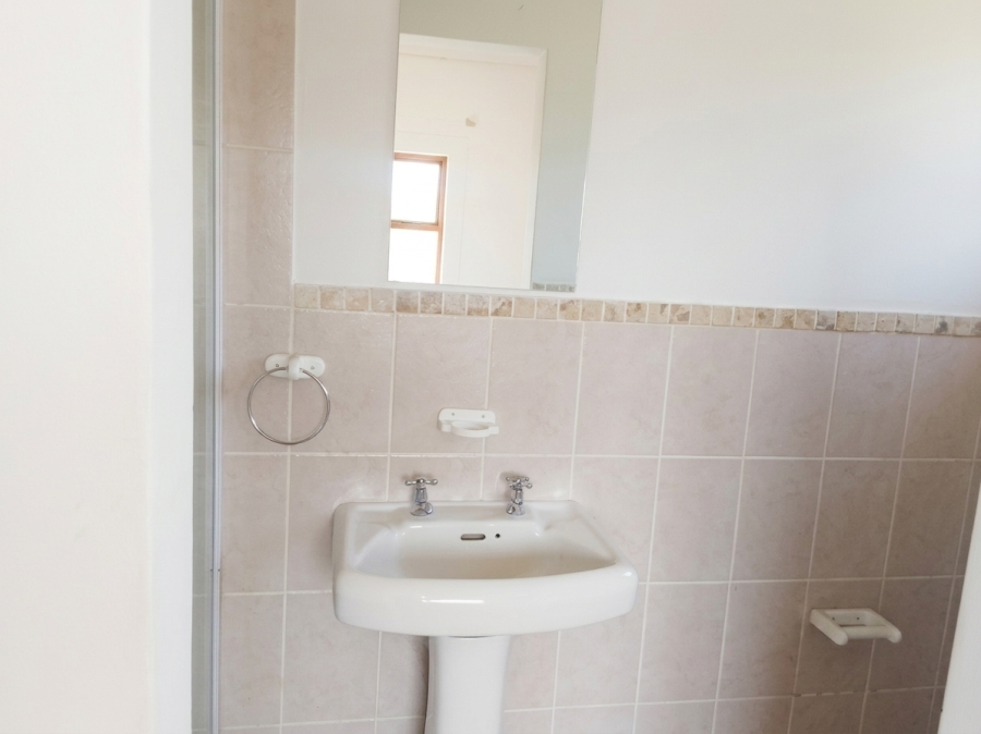 2 Bedroom Property for Sale in Waterval East North West